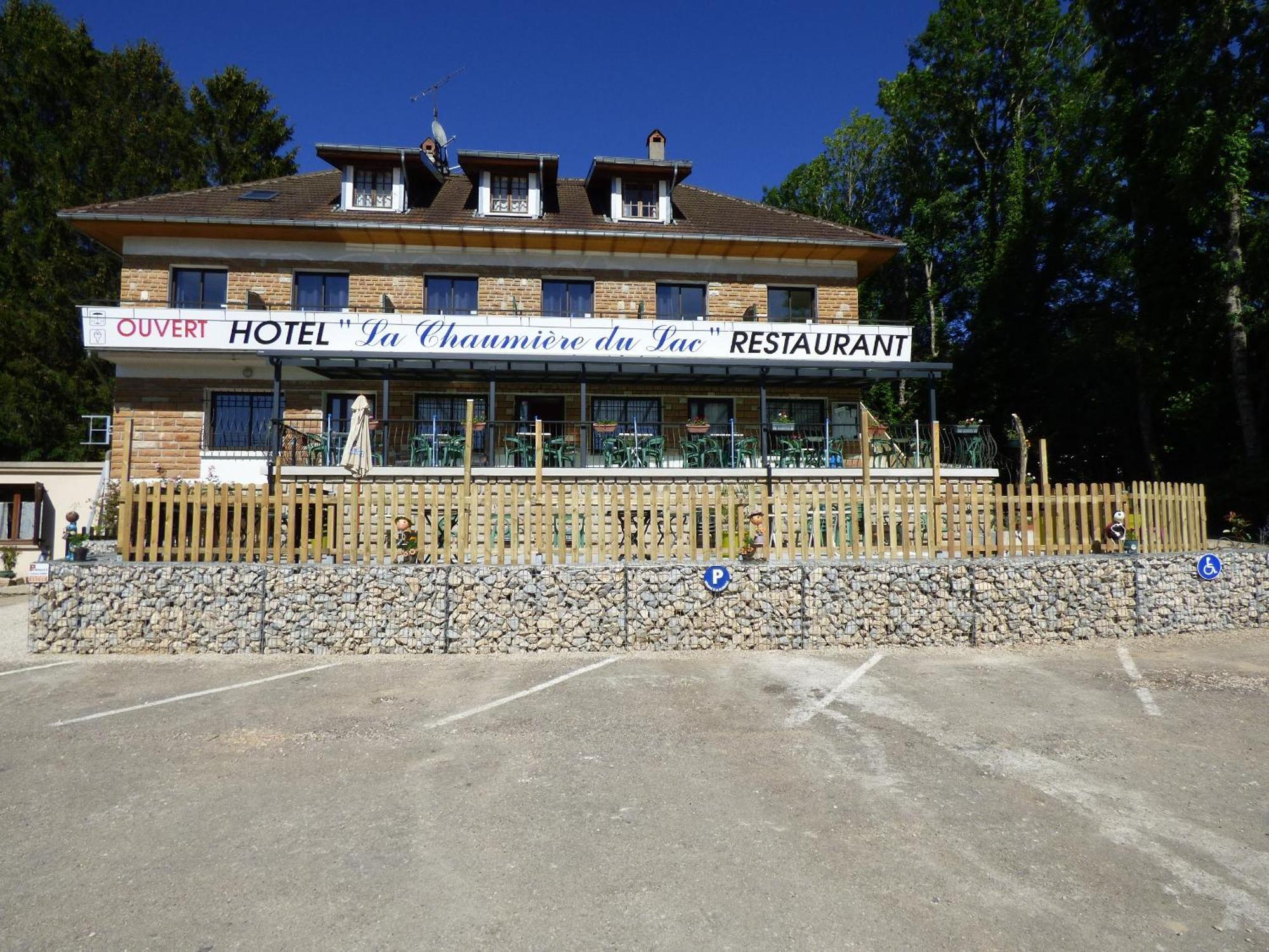 Hotel Restaurant La Chaumiere Du Lac Clairvaux-les-Lacs Esterno foto